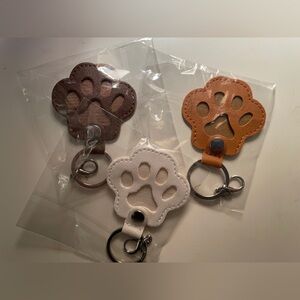 Pet Hair Furever Keychain - Paw Print Keychain